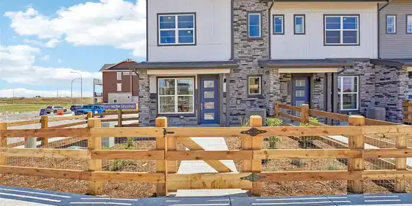 Image 2: Great investment, photos of actual model home! Model home leaseback! Image 2: Great investment, photos of actual model home! Model home leaseback!