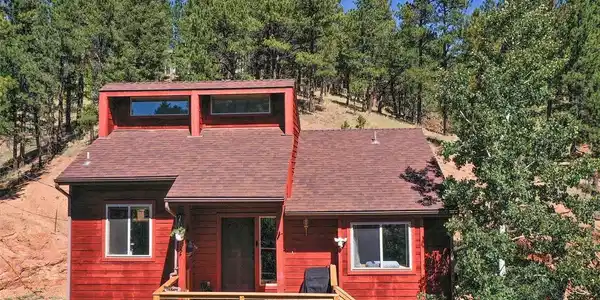 181 Valley Ln
