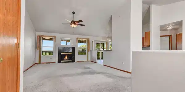 Image 3: Living room from front entrance Image 3: Living room from front entrance
