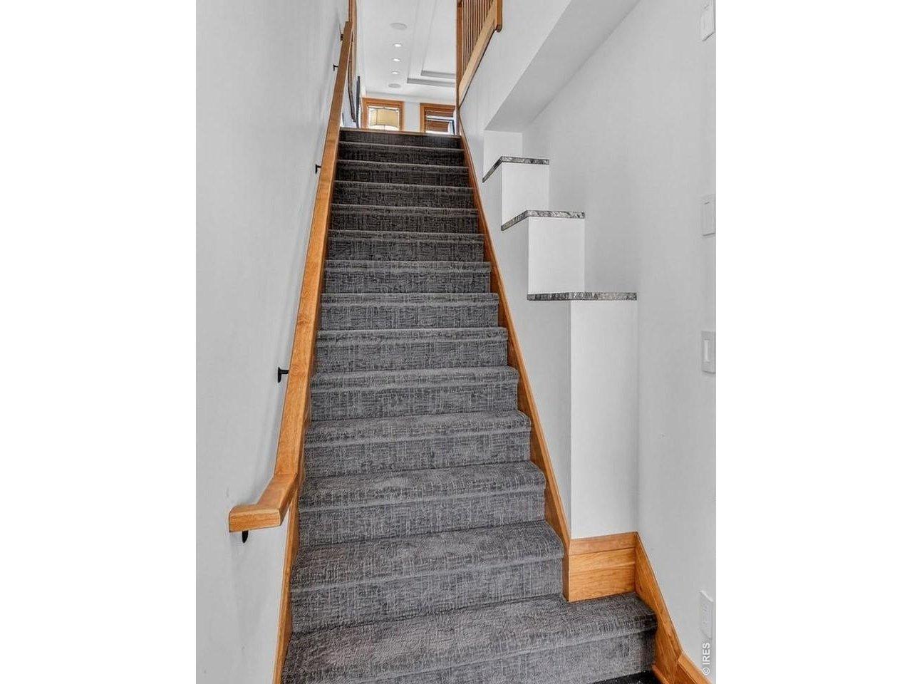 Image 3: ENTRY FROM GARAGE TO MAIN Image 3: ENTRY FROM GARAGE TO MAIN