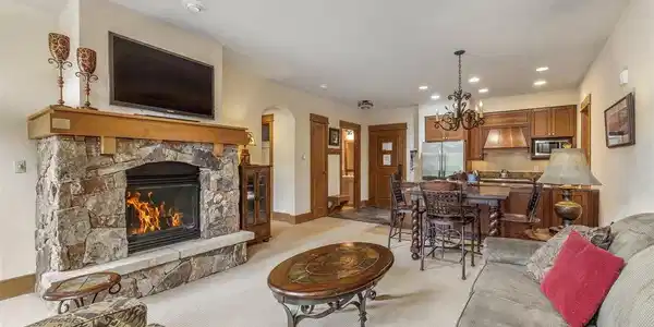 280 Trailhead Dr