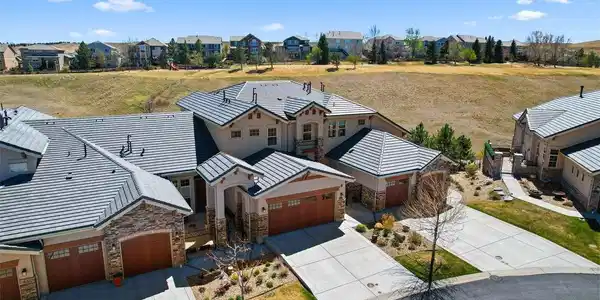 2966 Casalon Cir