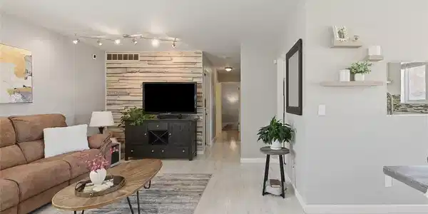 Image 3: Living Room Image 3: Living Room