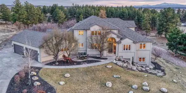8768 Windhaven Dr