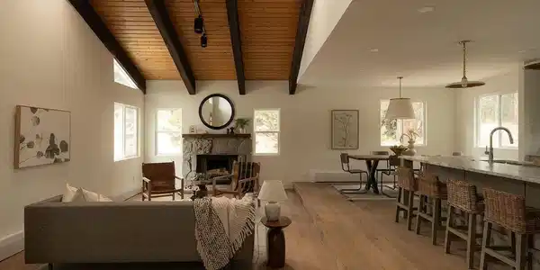 8226 S Centaur Dr