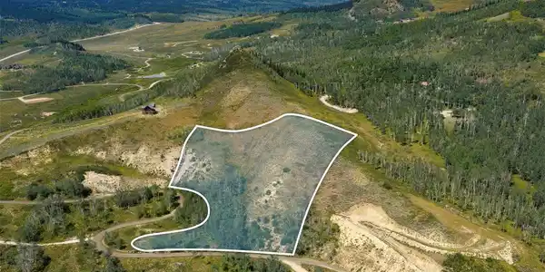 Image 2: Aerial - Markers and outlines are to give a general idea of the property location and are not to be relied upon. Image 2: Aerial - Markers and outlines are to give a general idea of the property location and are not to be relied upon.