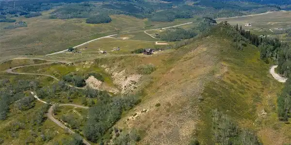 Image 4: Aerial Image 4: Aerial
