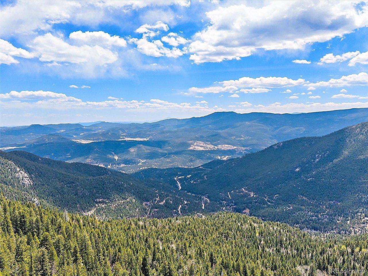 Image 3: Breathtaking views!