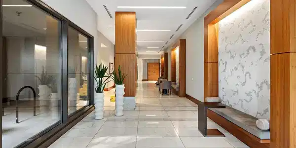 Image 4: Laurel Lobby