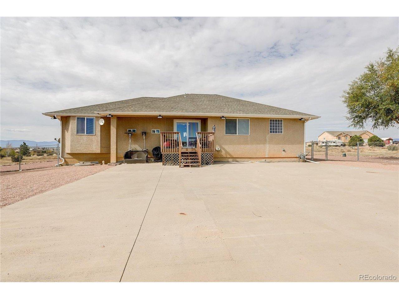 Image 3: Backyard Image 3: Backyard