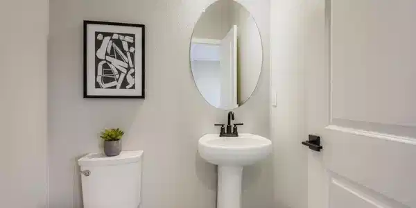 Image 4: Powder Room (main level) Image 4: Powder Room (main level)