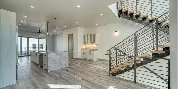 118 New St