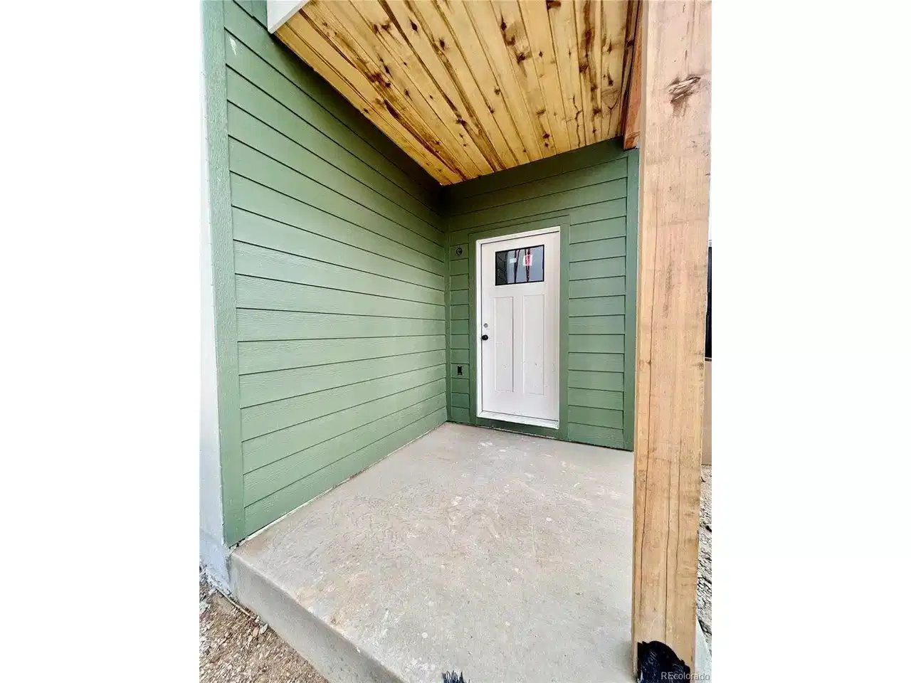 Image 1: Welcome to 10810 Engelmann Ave