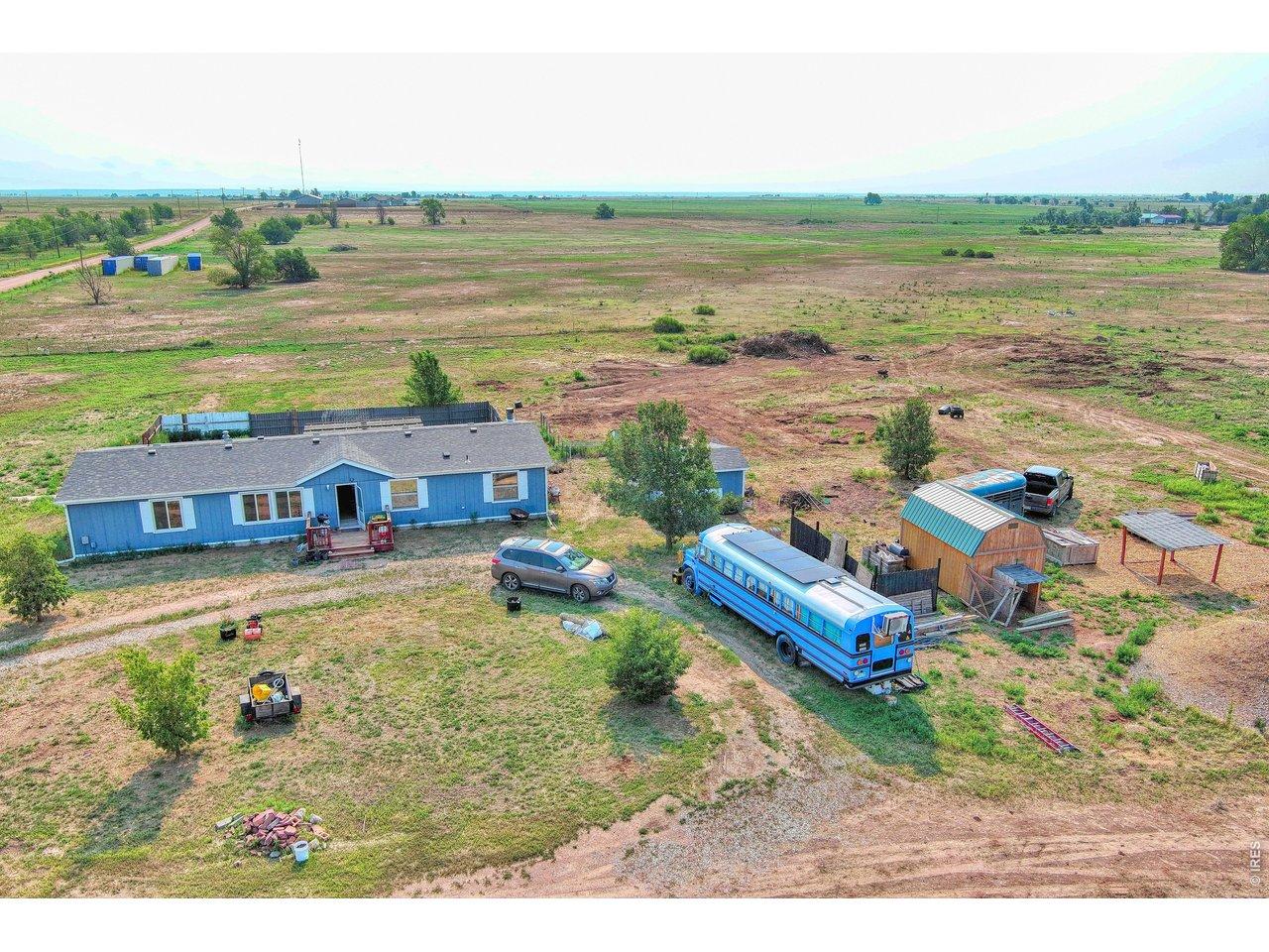 Image 1: Home comes with 2 sheds Image 1: Home comes with 2 sheds