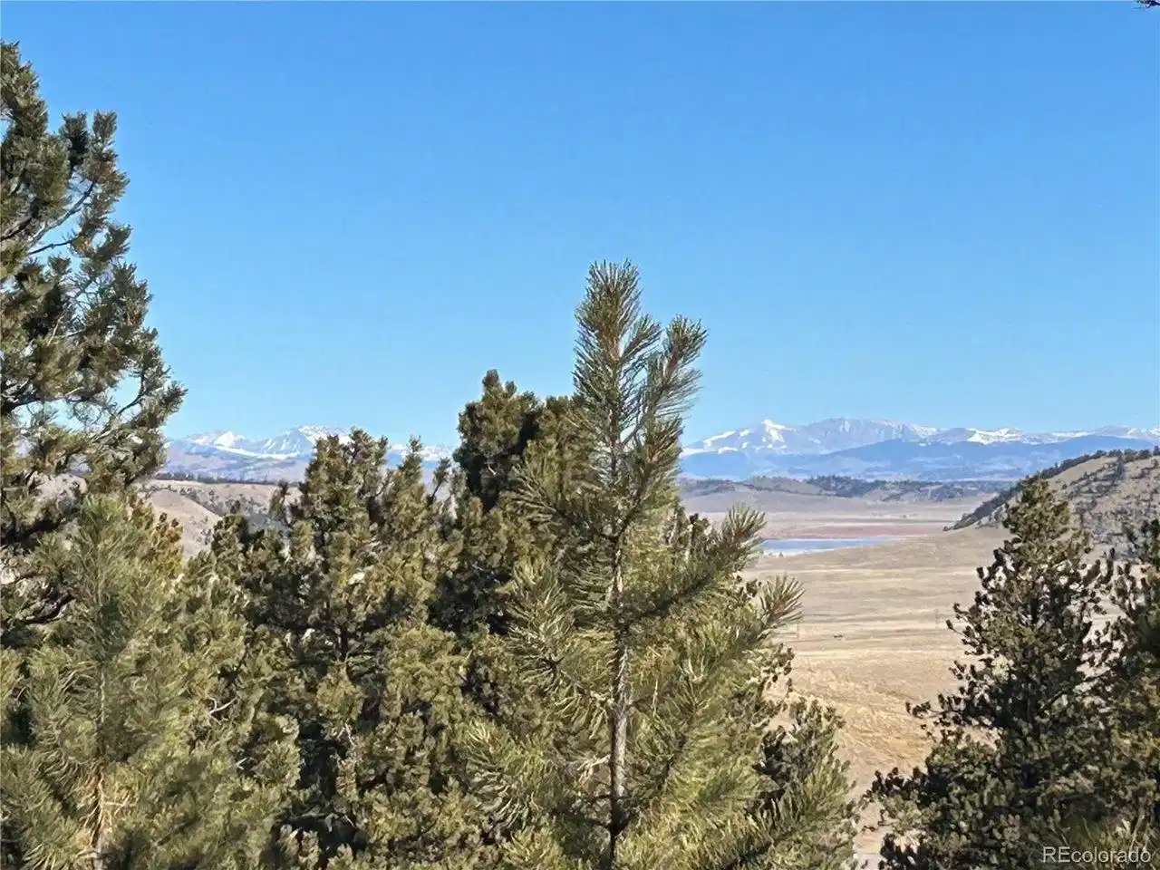 Image 1: Stunning Views