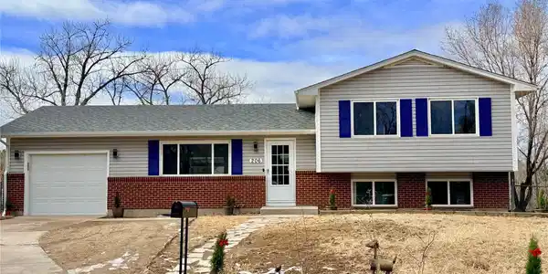 206 Cielo Vista St
