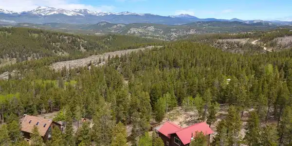Image 3: Views, views, views