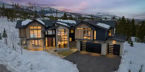 444 Glen Eagle Loop