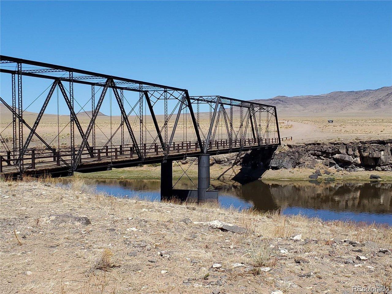 Image 4: Rio Grande River a short drive down the road Image 4: Rio Grande River a short drive down the road
