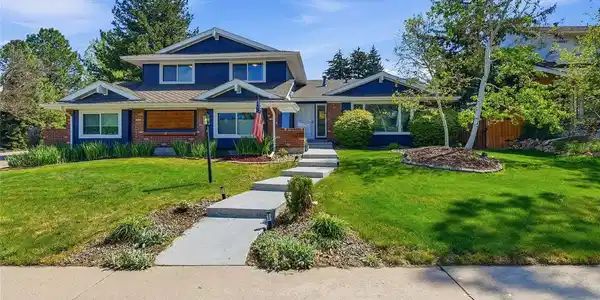 6210 S Grape Ct