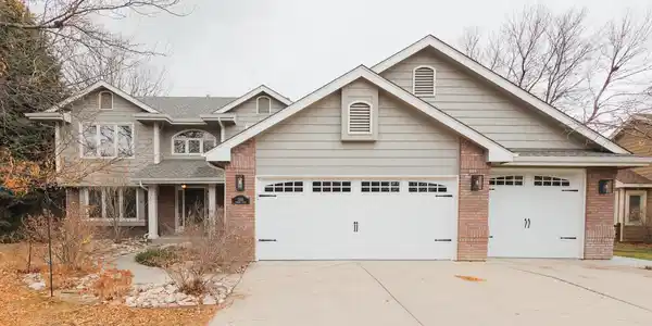 1306 Paragon Pl