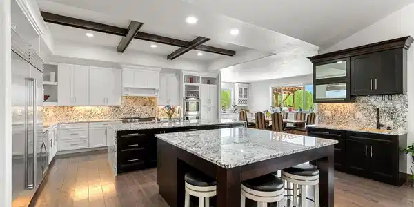 Image 4: Gourmet chef's kitchen with double island Image 4: Gourmet chef's kitchen with double island