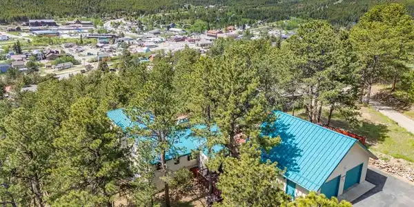 Image 4: Mountain setting with easy walkability to trails, restaurants, shops, breweries, movie theater, library & more! Image 4: Mountain setting with easy walkability to trails, restaurants, shops, breweries, movie theater, library & more!
