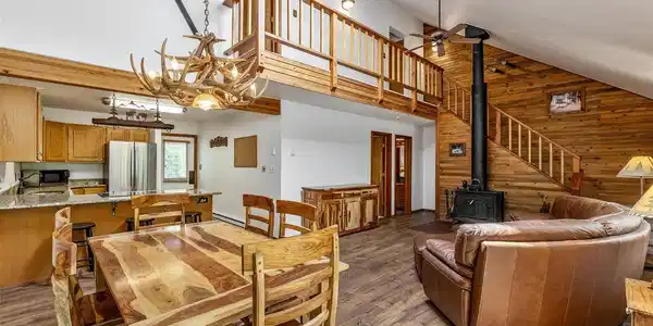 132 Burgundy Cir