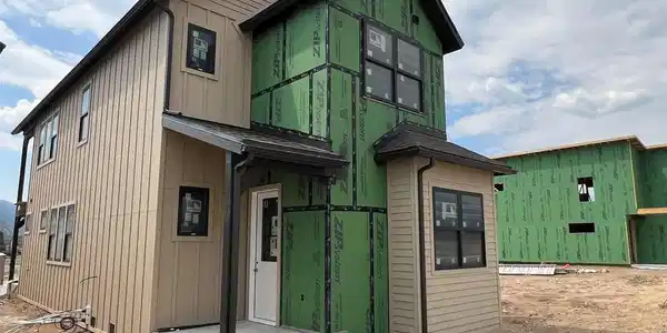 Image 4: The home captures the mountain views in all directions