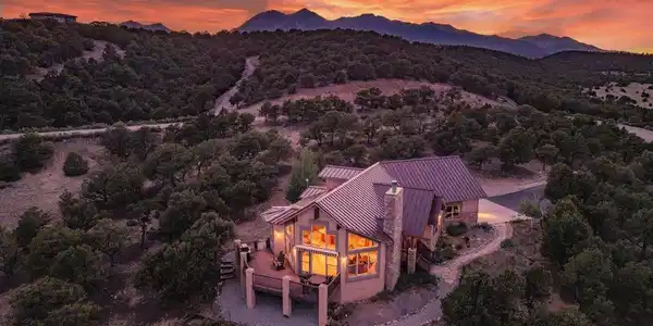 12215 Saddle Ridge Ln