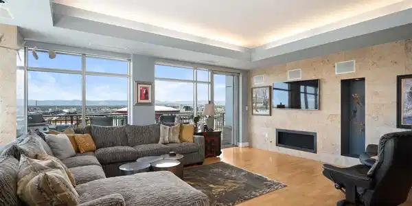 Image 4: Gas fireplace and spectacular sunset views. Image 4: Gas fireplace and spectacular sunset views.