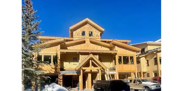 117 Lake Ridge Cir