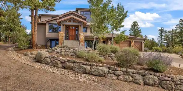 Image 2: Gorgeous Boulder mtn home in need of new owners Image 2: Gorgeous Boulder mtn home in need of new owners