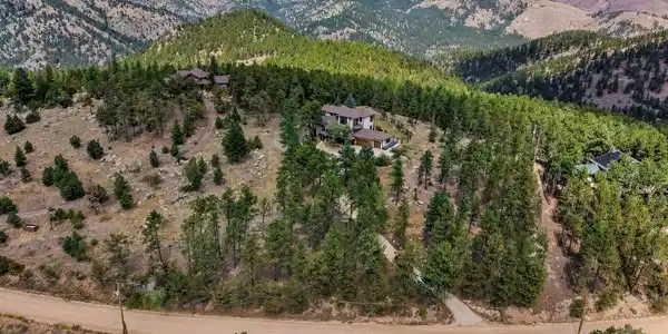 Image 3: Gorgeous Boulder mtn home in need of new owners Image 3: Gorgeous Boulder mtn home in need of new owners