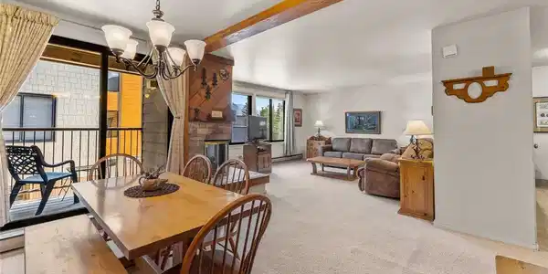 166 Argentine Ct