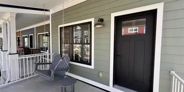 Image 3: Front covered porch Image 3: Front covered porch