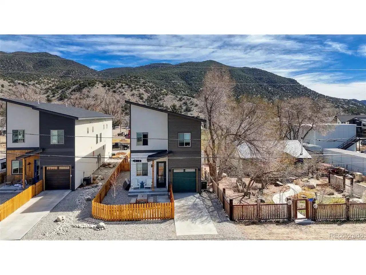 Image 1: Welcome to 601 Scott St Unit A