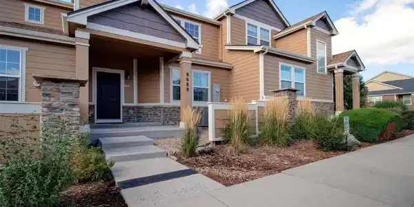 8688 Eckberg Hts