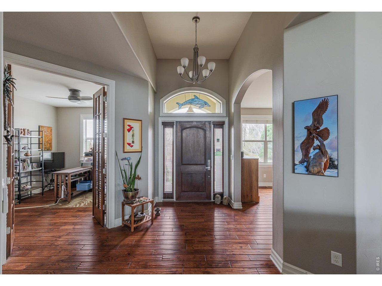 Image 3: Great entry way Image 3: Great entry way