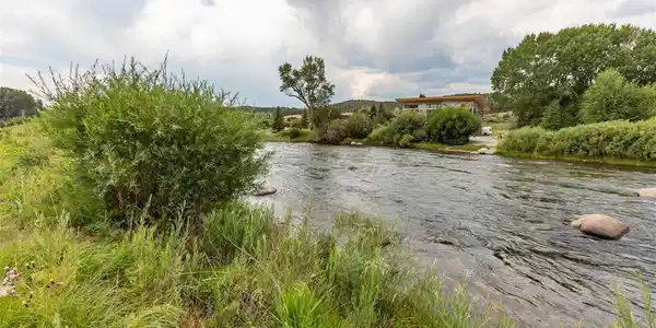 24265 River Rock Ln