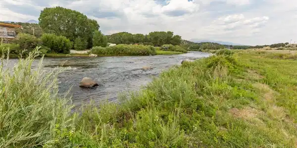 Image 3: River front to the north