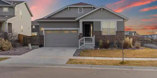 520 Navion Ln