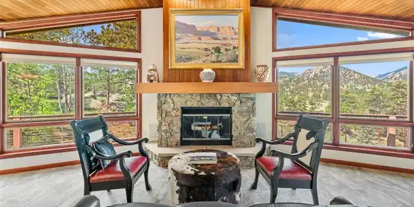 Image 3: The Greatest Great Room! Image 3: The Greatest Great Room!