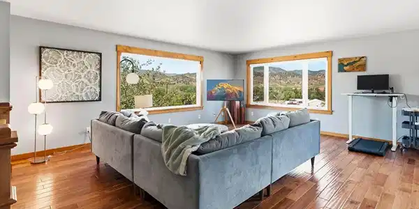 Image 4: Acacia wood floors in the living and dining rooms Image 4: Acacia wood floors in the living and dining rooms