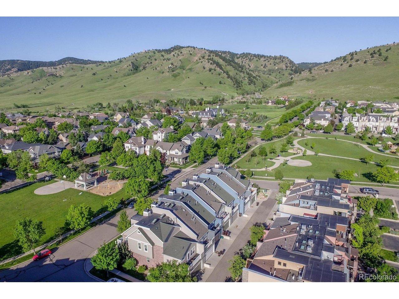 Image 4: Walk out your front door to beautiful parks, trails & open space