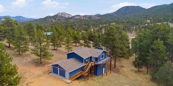 Image 2: Welcome to your New home - 1331 Willow Lane, Estes Park Image 2: Welcome to your New home - 1331 Willow Lane, Estes Park