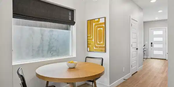 Image 4 Image 4