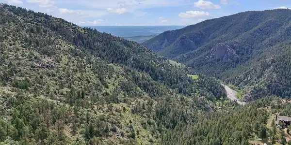 Image 3: Easy access to HWY 285