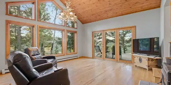 Image 2: Wood Floors and Natural Light Image 2: Wood Floors and Natural Light