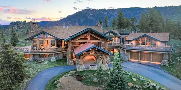 6553 Sunshine Canyon Dr
